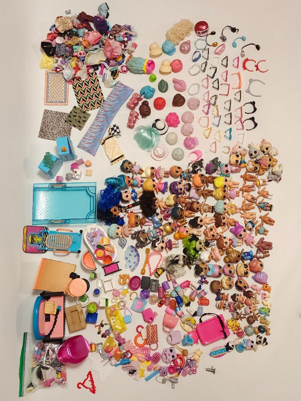 HUGE LOL Surprise Lot 450 + Piece Lot Dolls Pets Clothes Furniture MGA